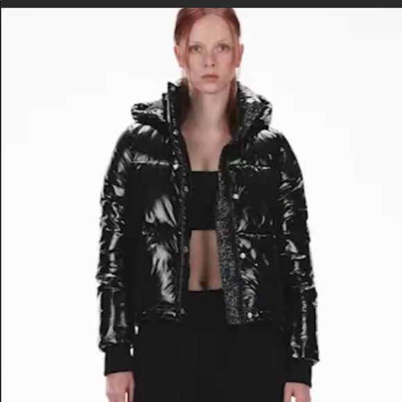 Gap Upcycled Cropped Midweight Puffer Jacket - Picture 5 of 5